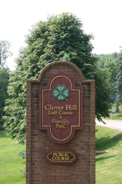 Clover Hill Golf Course Sign